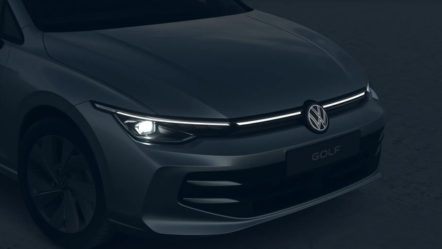 Volkswagen Golf VIII Limited 2.0 TDI DSG AHK+Memory+Standheizung! 