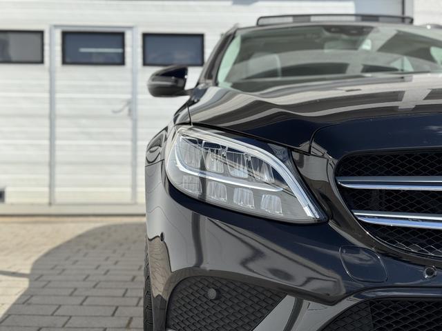 Mercedes-Benz C-Klasse C 220d T Avantgarde AHK+PANO+Kamera uvm! 