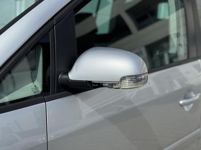 Volkswagen Touran Highline 2.0 TDI AHK+Climatronic+T&Uuml;V 07/2026! 