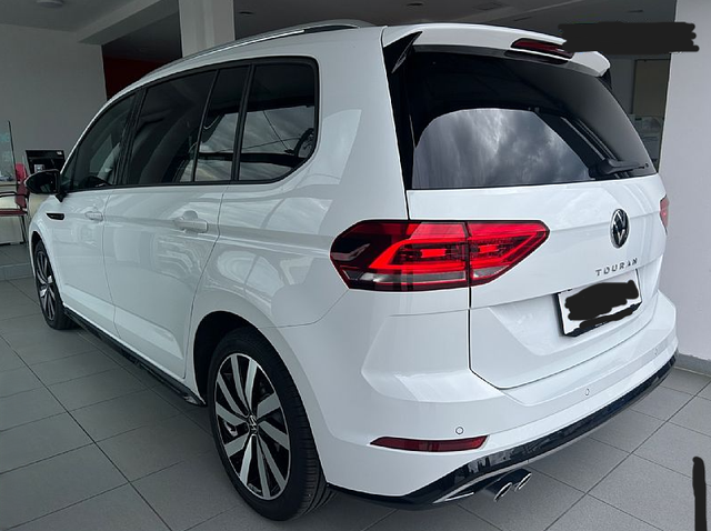 Volkswagen Touran Comfortline 2.0 TDI DSG R-Line+Pano+Navi+Marseille uvm! 