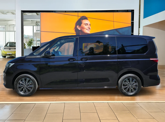 Volkswagen T7 Multivan Lang 1.5 eHybrid OPF 4MOTION AHK+IQ.Light+Vis-a-Vis uvm! 