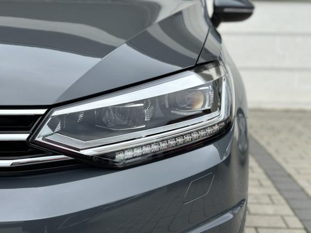 Volkswagen Touran Limited 1.5 TSI OPF AHK+App+7-Sitzer uvm! 