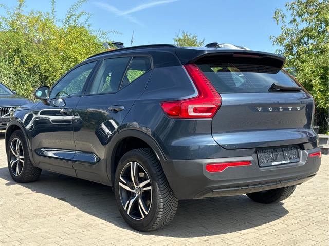 Volvo / XC40 / / / / 