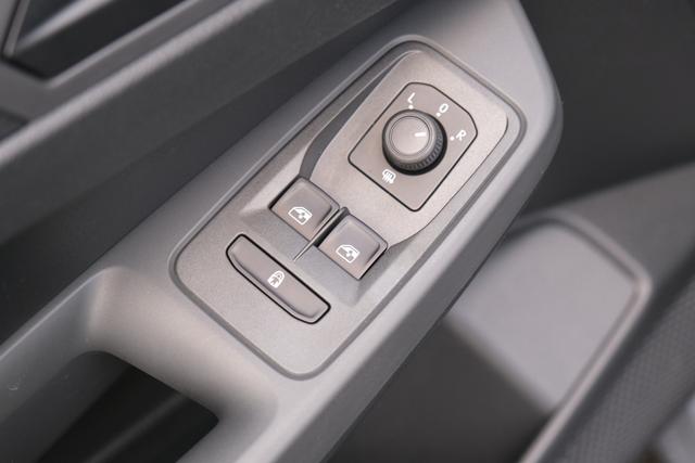 Caddy Maxi Benzin Grau 