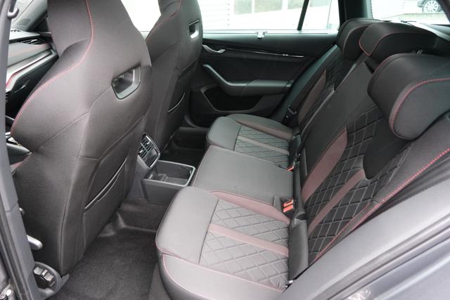 Skoda Octavia RS Grau 