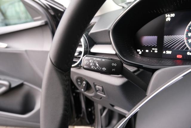 Skoda Fabia Selection Schwarz 