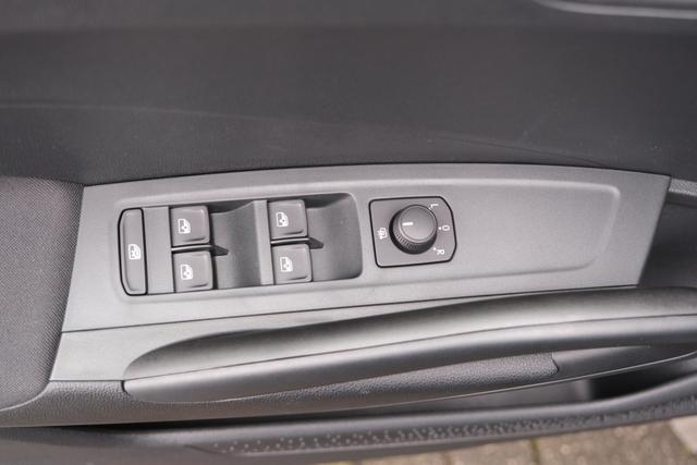 Skoda Fabia Selection Schwarz 