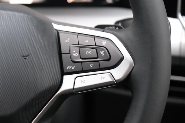 VW Golf eTSI Schwarz 