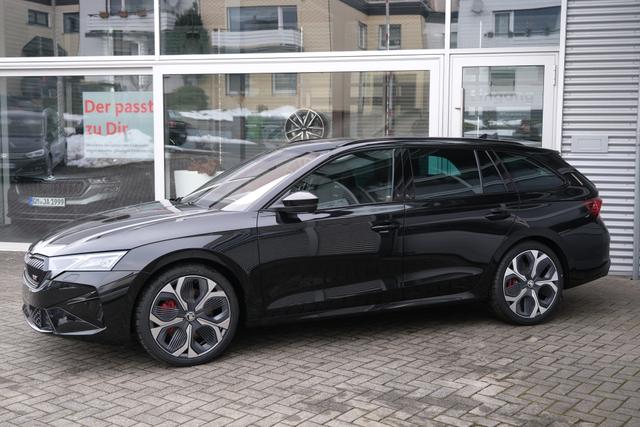 Skoda Octavia RS Schwarz 