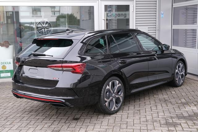 Skoda Octavia RS Schwarz 