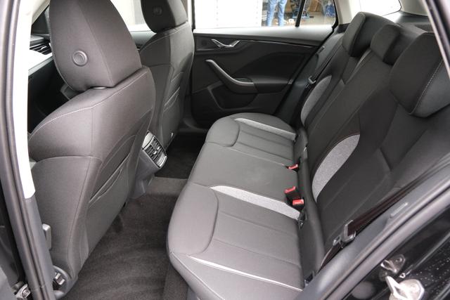 Skoda Fabia Selection Schwarz 