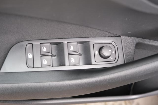 Skoda Fabia Selection Schwarz 