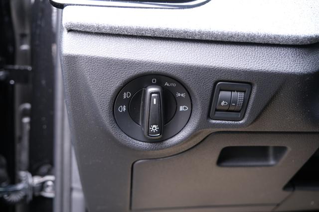 Skoda Fabia Selection Schwarz 