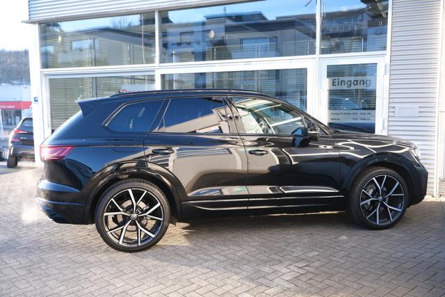 VW Touareg R-Line Grenadilschwarz 