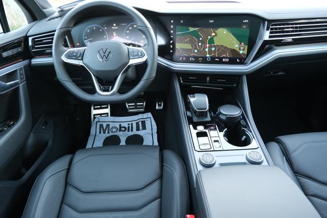 VW Touareg R-Line Grenadilschwarz 