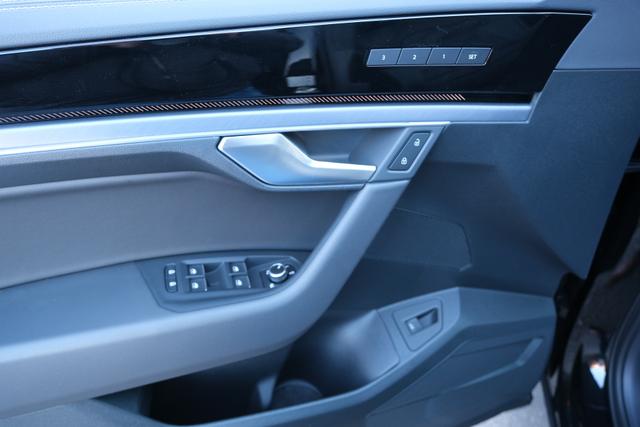 VW Touareg R-Line Grenadilschwarz 