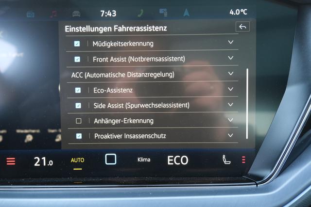 VW Touareg R-Line Grenadilschwarz 