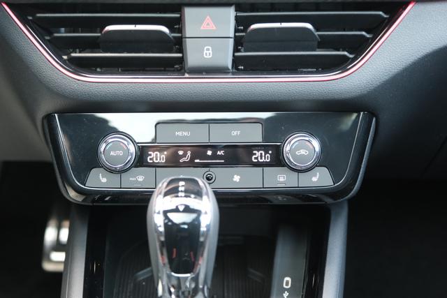 Skoda Kamiq Monte Carlo Schwarz DSG 