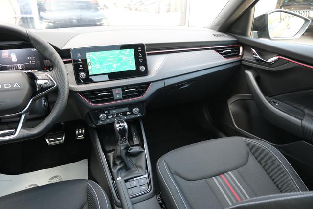 Skoda Kamiq Monte Carlo Schwarz DSG 