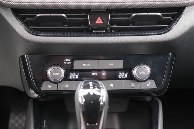 Skoda Fabia Selection 1.0 TSI DSG LED Kamera App-Navi PDC Winterpaket 