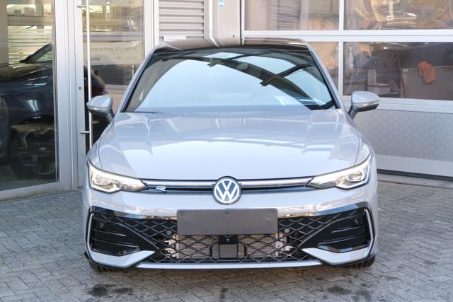 Golf 8 R-Line Mondstein Grau 