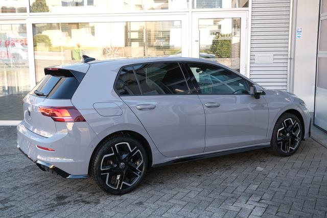 Golf 8 R-Line Mondstein Grau 