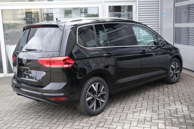 VW Touran 1.5 TSI DSG Grenadilschwarz 