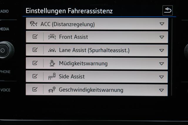 VW Touran 1.5 TSI DSG Grenadilschwarz 