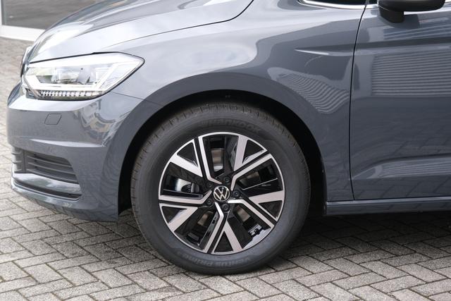 VW Touran 1.5 TSI DSG Delfingrau 