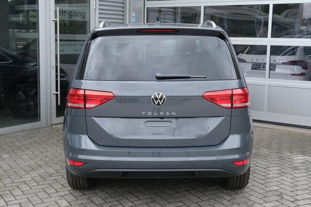 VW Touran 1.5 TSI DSG Delfingrau 