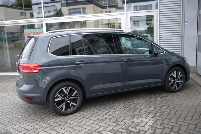 VW Touran 1.5 TSI DSG Delfingrau 