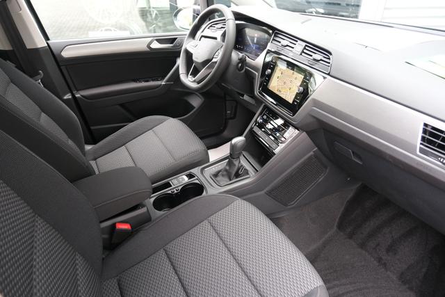 VW Touran 1.5 TSI DSG Delfingrau 