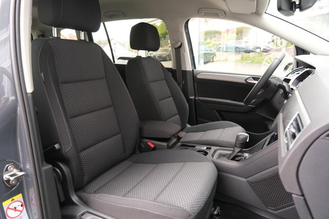 VW Touran 1.5 TSI DSG Delfingrau 