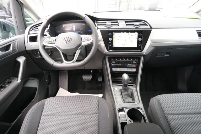 VW Touran 1.5 TSI DSG Delfingrau 