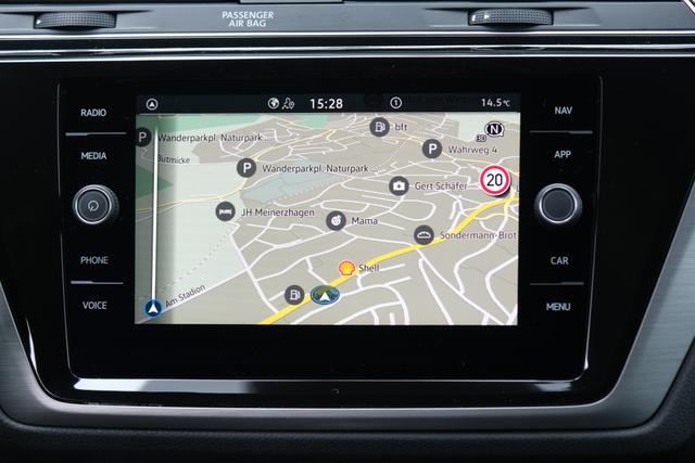 VW Touran 1.5 TSI DSG Delfingrau 