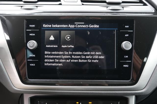 VW Touran 1.5 TSI DSG Delfingrau 