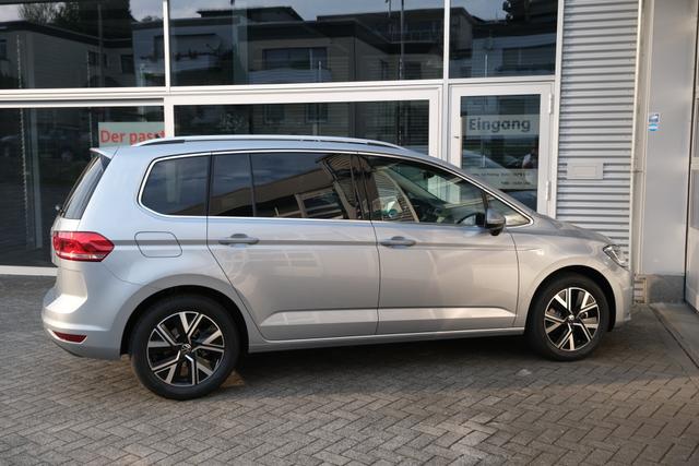 VW Touran 1.5 TSI DSG Oyster Silber Metallic 