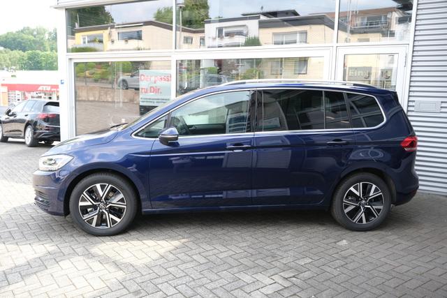 VW Touran Atlantik Blau 