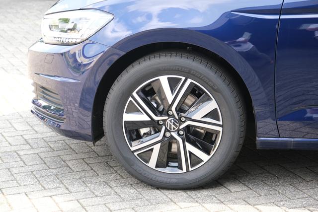 VW Touran Atlantik Blau 