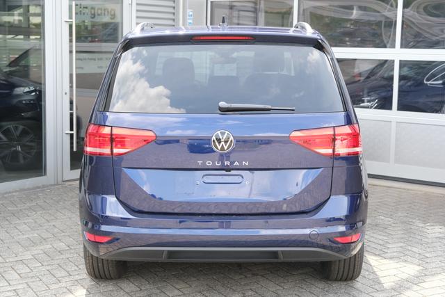 VW Touran Atlantik Blau 