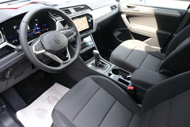VW Touran Atlantik Blau 
