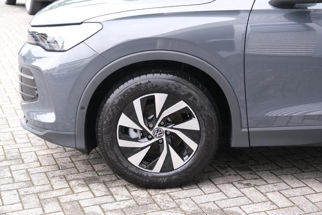 VW Tiguan Life Delfingrau Metallic 