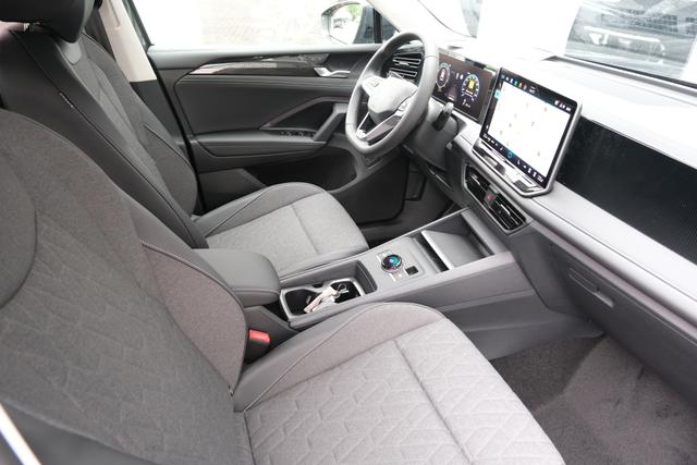 VW Tiguan Life Delfingrau Metallic 