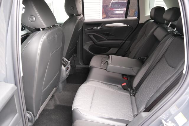 VW Tiguan Life Delfingrau Metallic 