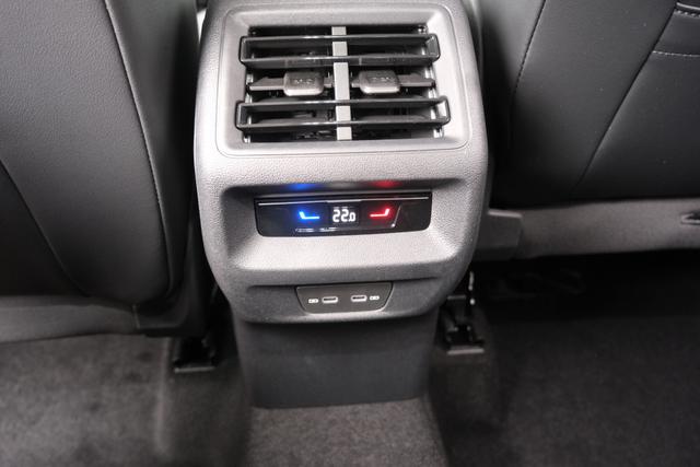 VW Tiguan Life Delfingrau Metallic 