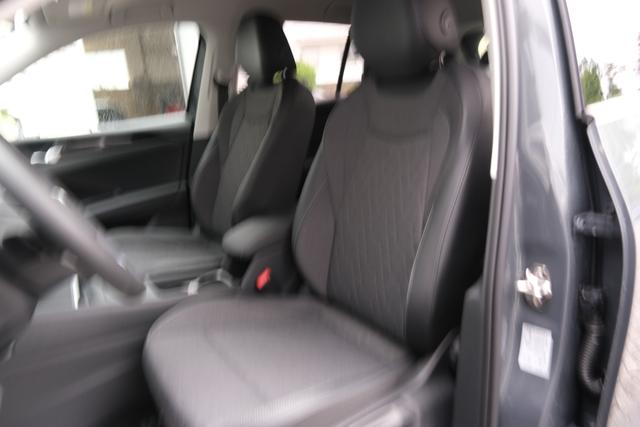 VW Tiguan Life Delfingrau Metallic 