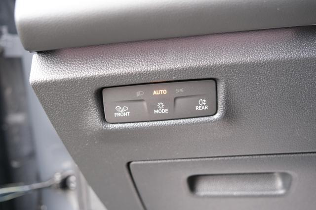 VW Tiguan Life Delfingrau Metallic 