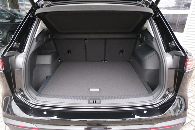 VW Tiguan Life Grendalischwarz Metallic 