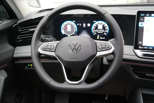 VW Tiguan Life Grendalischwarz Metallic 
