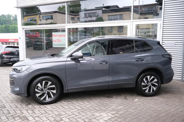 VW Tiguan Life Delfingrau Metallic 